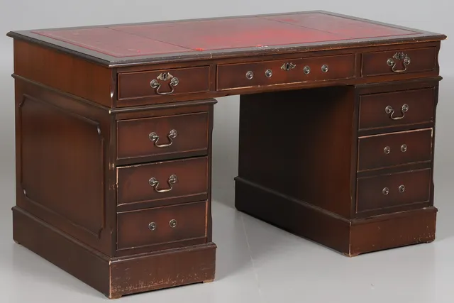 SKRIVBORD, engelsk stil, 1900-tal.