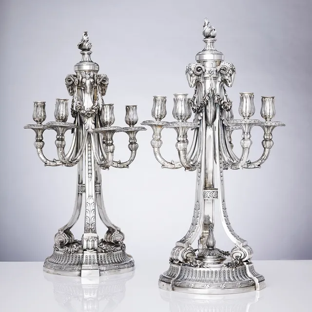 CG HALLBERG. Kandelabrar för sex ljus, ett par, silver, Stockholm 1907. Louis XVI-stil.