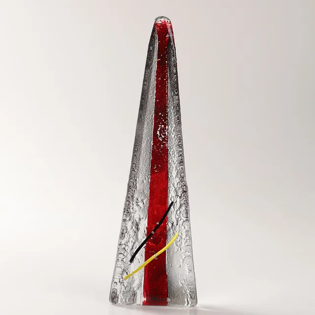 BJÖRN HULTQVIST. Skulptur, obelisk, konstglas, Johansfors.