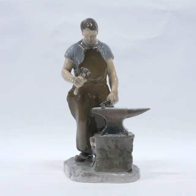 AXEL LOCHER. FIGURIN, SMED, BING & GRÖNDAHL.