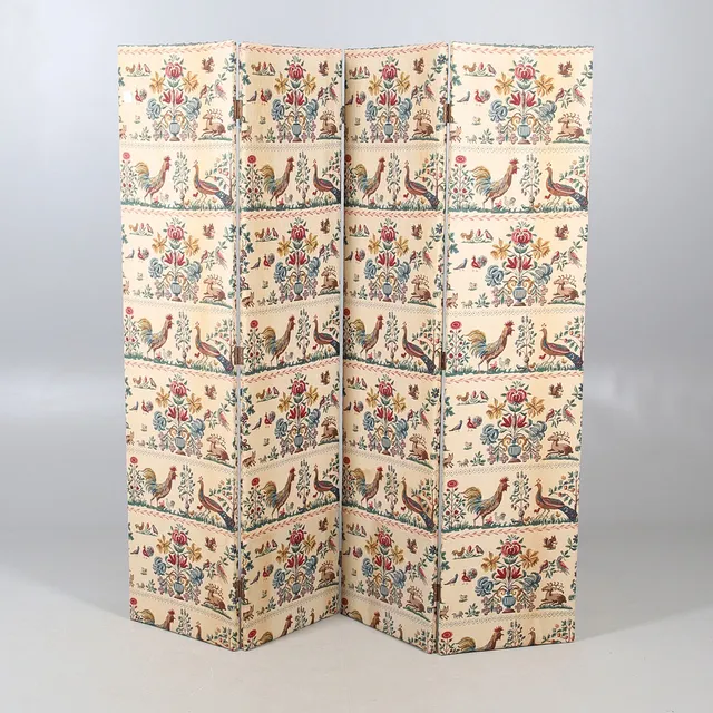 LATE 19TH / EARLY 20TH CENTURY FOUR PANEL FABRIC SCREEN.