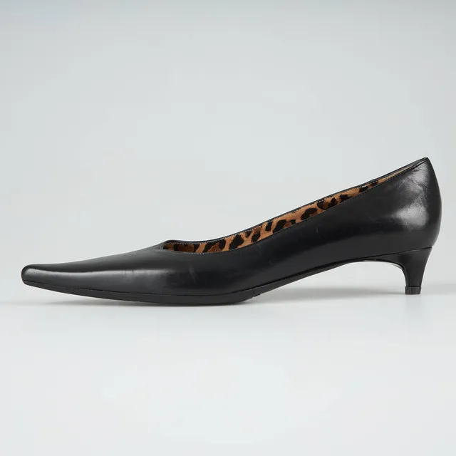 DOLCE & GABBANA. Kitten heels.