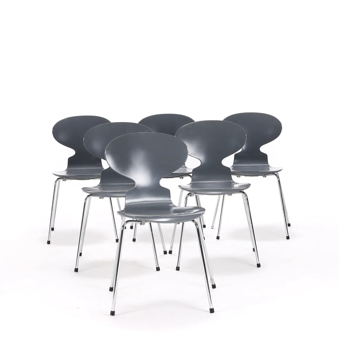 Arne Jacobsen. A set of six chairs, 'The Ant' (6) — Furniture/Chairs — Lauritz