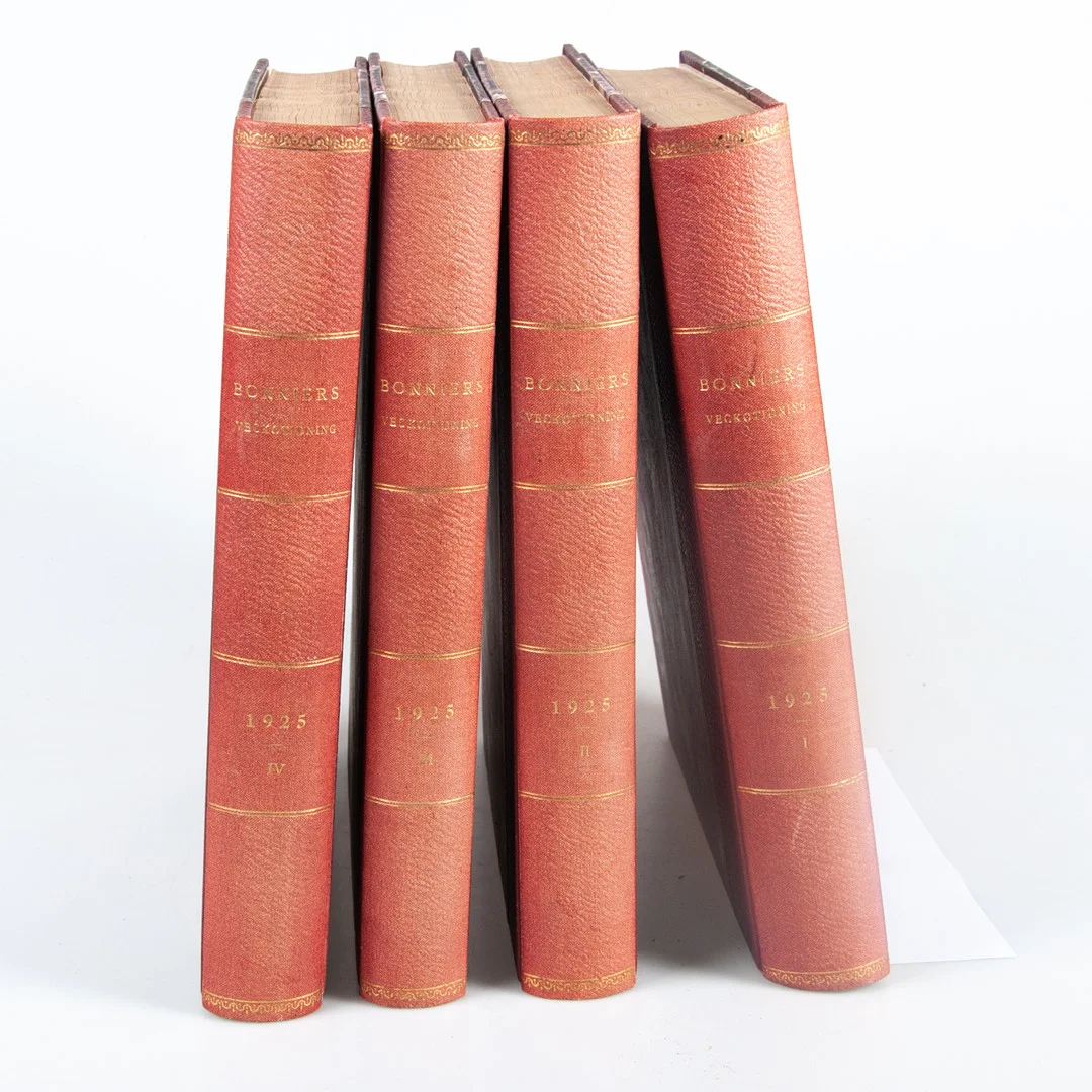BONNIERS VECKOTIDNING, 4 inbundna volymer (1-IV), 1925, omslag av bla Isaac Grünewald, Klinghammer mfl, 32,5x25,5 cm. — Books — Laholms Auktionskammare