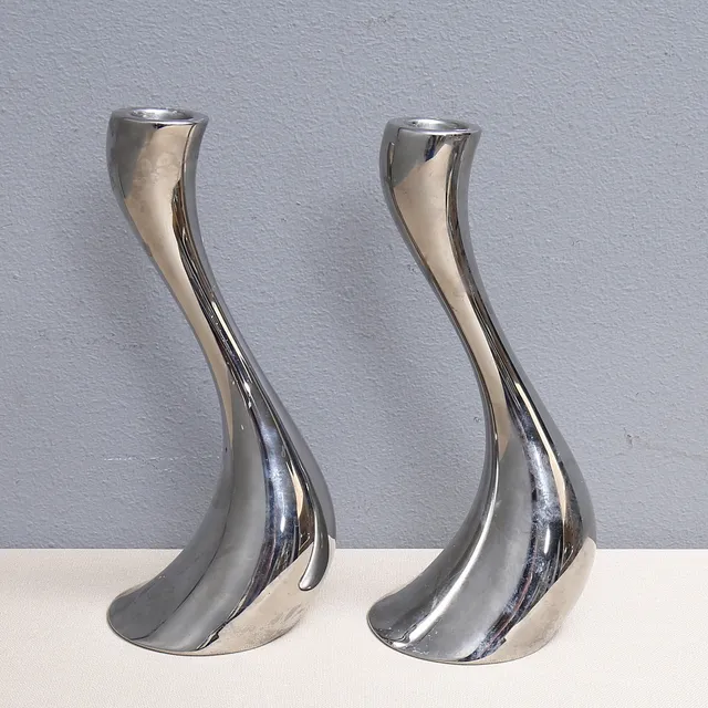 CONSTANTIN WORTMANN. Ljusstakar, 1 par, "Cobra", för Georg Jensen, Danmark.
