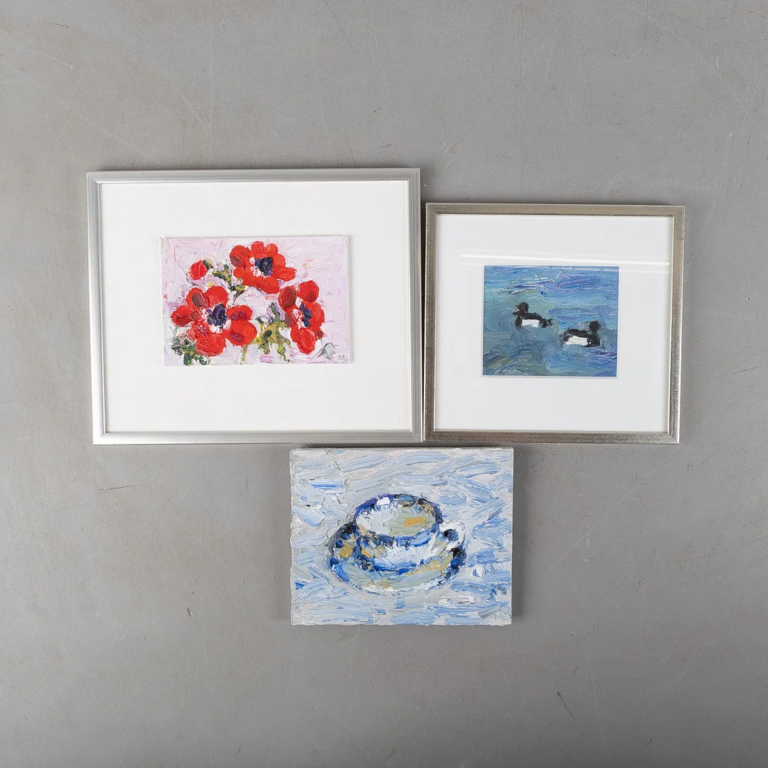 BENTE BJERREGAARD. Olja på pannå, 3 st, signerade. — Paintings — Stockholms Auktionsverk Helsingborg