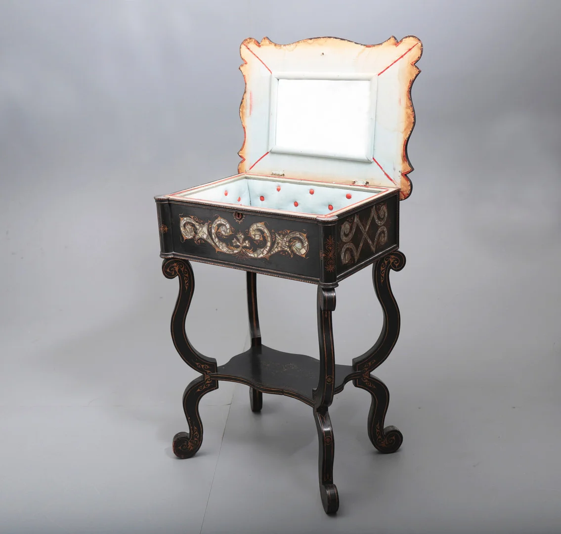 Napoleon III lacquered and gilt sewing table, mid 19th Century. — Tables — Balclis