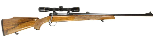 KULGEVÄR, fabrikat Tikka, modell 55, kaliber .222R, tillv.nr 550-122488, se-nr SE1589840.