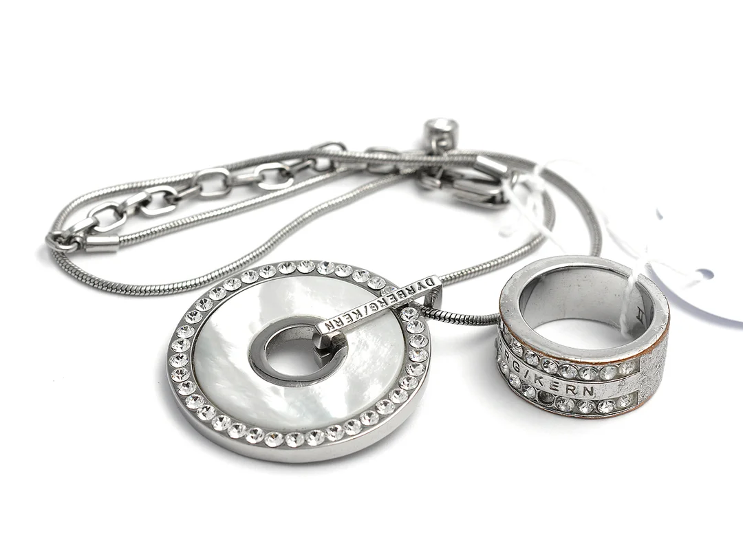 Halssmycke 42cm, Ring skadad, saknar stenar, Dyrberg Kern — Accessoarer/Övrigt — Kaplans