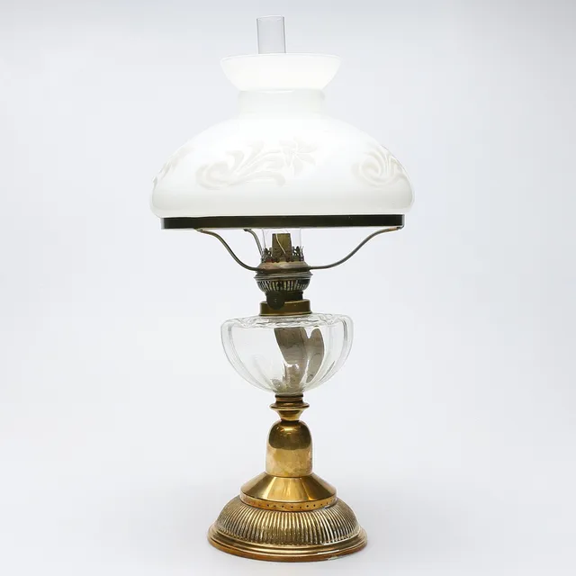 BORDSFOTOGENLAMPA, Kosmos Brenner, 1900-tal.
