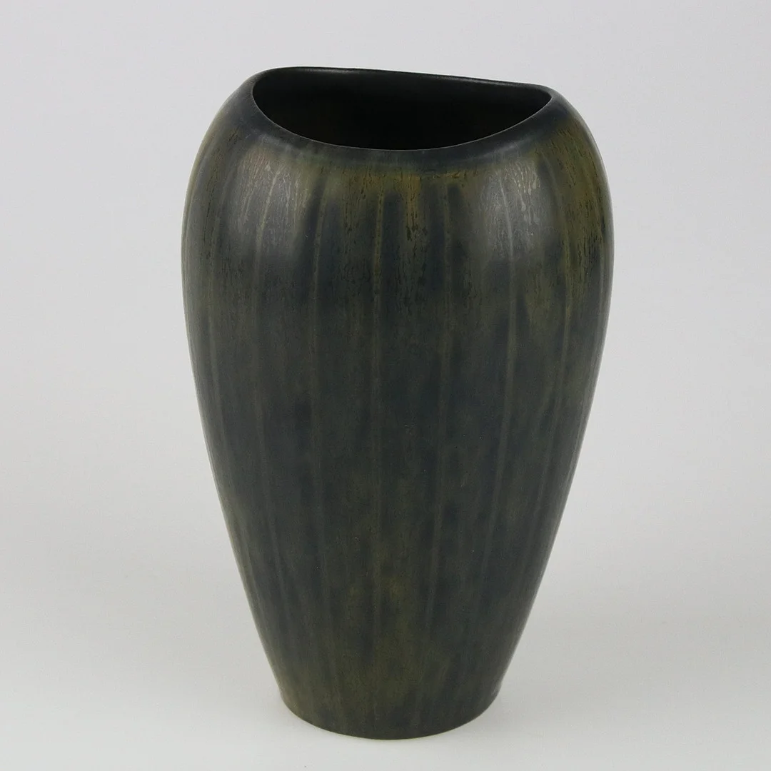 GUNNAR NYLUND. Vas, glaserat stengods, signerad GN, Rörstrand, 1950-60 tal. — European — Höganäs Auktionsverk