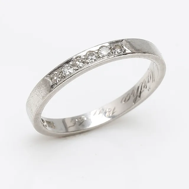 RING, vitguld 18K, med sex diamanter, Joh Petterssons Eftr Juvelerar Ab, Stockholm, 1959.