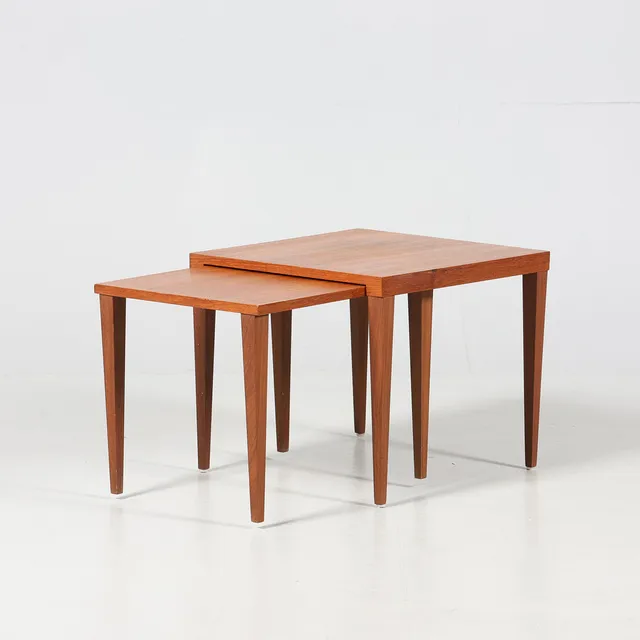 SVEN ELLEKAER. SATSBORD, 2 delar, Heltborg Møbler, modell nr 120, Danmark.