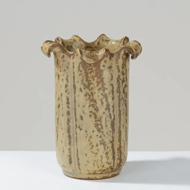 ARNE BANG. Glazed stoneware vase with everted, petal-shaped rim, model no. 17, own workshop in Fensmark, Denmark, mid-20th century.