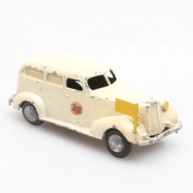 MODELLBIL, Packard ambulans, Tekno, Danmark, 1950-tal.