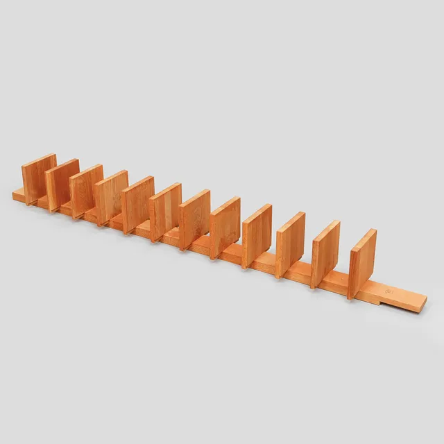 JOHN KANDELL. Vägghylla, "Pilaster", oljad ek, för Källemo.