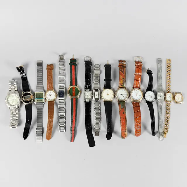 ARMBANDSUR 15 stycken.