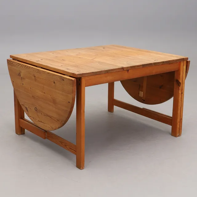 KARIN MOBRING. Matbord, "Sörgården", IKEA.