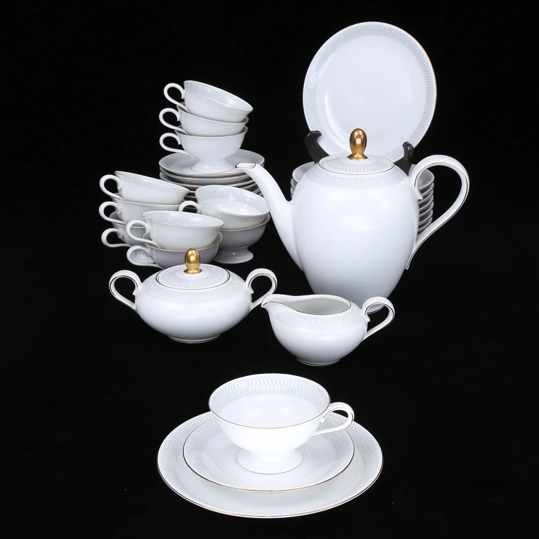 KAFFESERVIS, 36 delar, porslin, Bavaria. — European — Växjö Auktionskammare