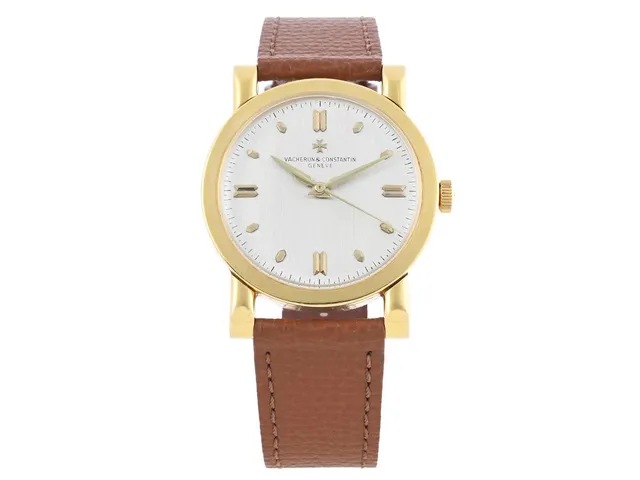 VACHERON & CONSTANTIN, Genève, Chronomètre Royal, s.k. "Large Straight Lugs", Cal 12´´ P1008/BS, Serie nr. 508769, Ref nr. 4838, Boett nr. 335590, herrur, 35 mm, 18K guld, manuell, plexiglas, renoverad urtavla, läderband, ca 1954.