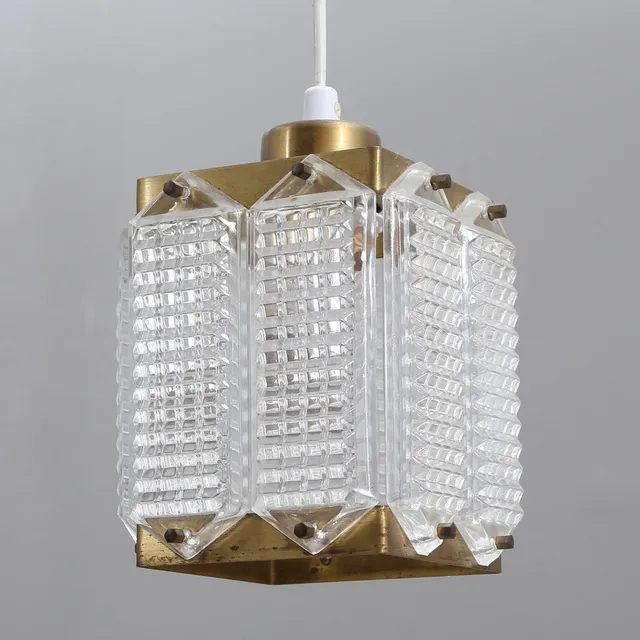 WIKTOR BERNDT. Taklampa, mässing/glas, Flygsfors, 1960-tal.