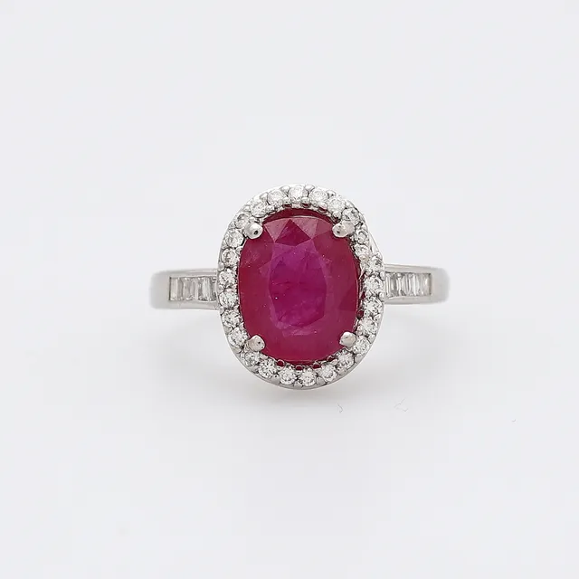 Ruby and diamonds rosette ring.