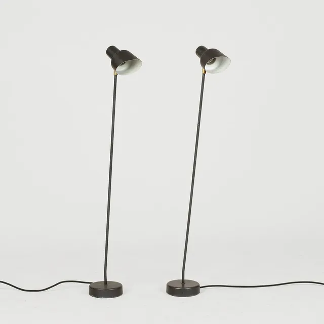 Et par standerlamper af lakeret metal, Danmark, ca. 1960'erne, (2).