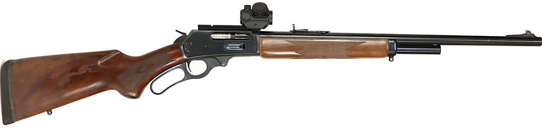 KULGEVÄR, fabrikat Marlin, modell 1895, kaliber .45-70, tillv.nr MR47379F, se-nr SE2764751. — Rifles — Walter Borg