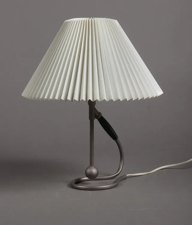 Kaare Klint for Le Klint. Bordlampe, model 306