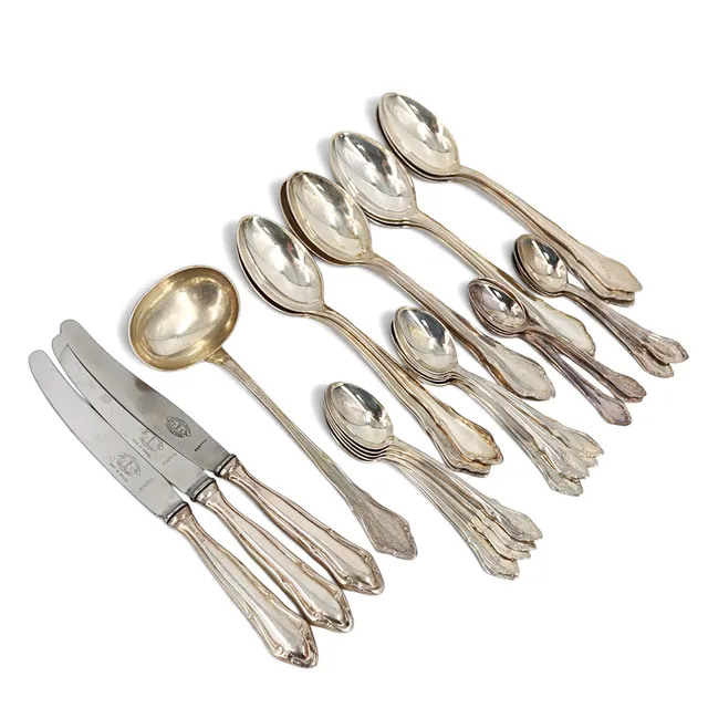 KAFFESKEDAR och BESTICK, 40 delar, silver, modellen liknar "Lübeck", gravyr, OLN, Landskrona 1950-60 tal.