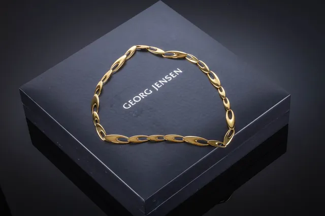 Regitze Overgaard for Georg Jensen. Zephyr halskæde af 18 kt. guld