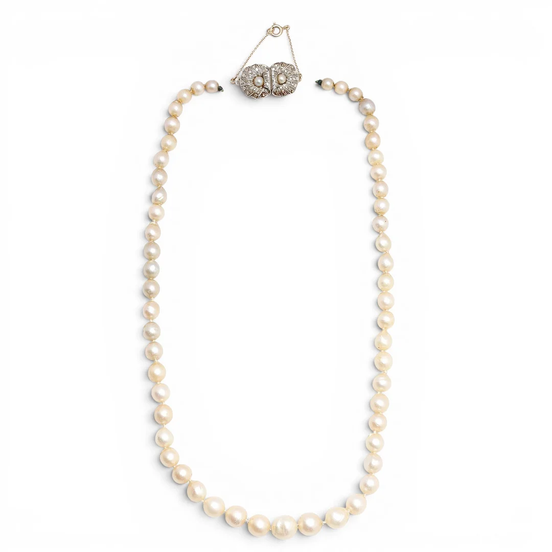 Art Deco pearls choker with diamonds shell-style clasp, circa 1930. — Necklace — Balclis