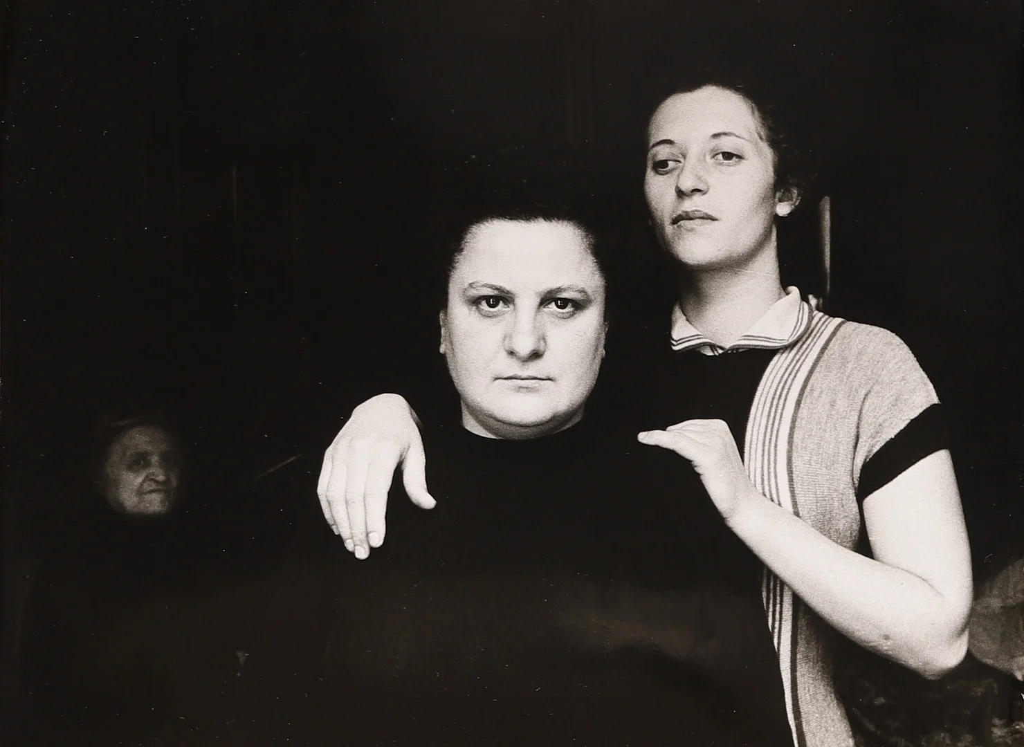 STEN DIDRIK BELLANDER. Fotografi, "Roman women". — Photography — Crafoord Auktioner Malmö