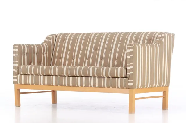 Erik Ole Jørgensen. Two-person sofa, savak wool