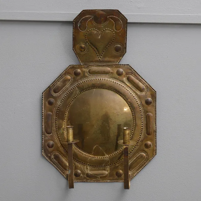 LJUSPLÅT, MÄSSING, BAROCKSTIL, 1900-TALETS FÖRSTA DEL.