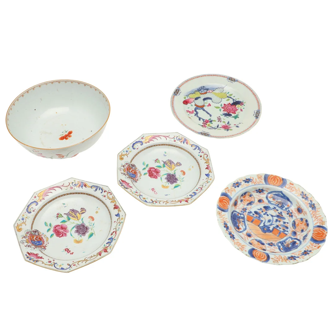 CHINESE ARMORIAL PLATES & OTHER ITEMS. — Oriental — Lawrences Auctioneers