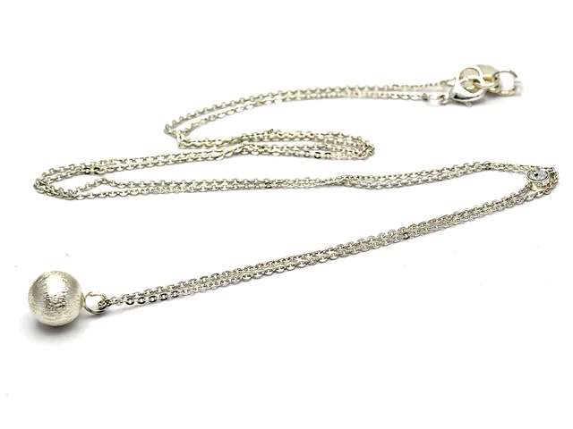 Collier från Snö of Sweden, vit metall, 9,7g 93cm