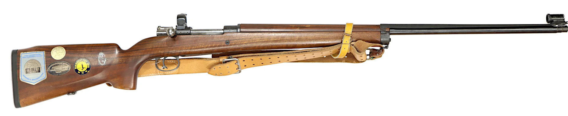 KULGEVÄR, fabrikat Carl Gustaf, modell 63, kaliber 6,5x55, tillv.nr 391103, se-nr SE0226455. — Military weapons — Walter Borg