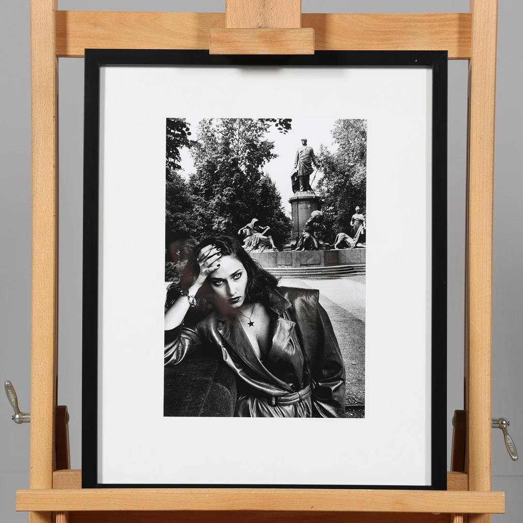 HELMUT NEWTON. EFTER. OFFSETTRYCK, "Fashion, German Vogue, Berlin 1979". — Photography — Borås Auktionshall