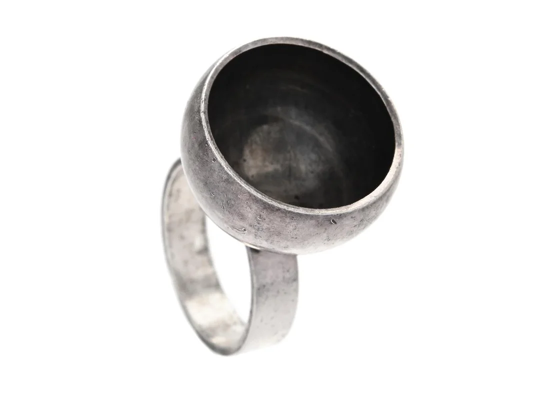 KAUNIS KORU, ring, silver, Heikki Kaksonen, Finland 1966, stl 17 mm, vikt 8,7 g. — Smycken/Ring — Kaplans