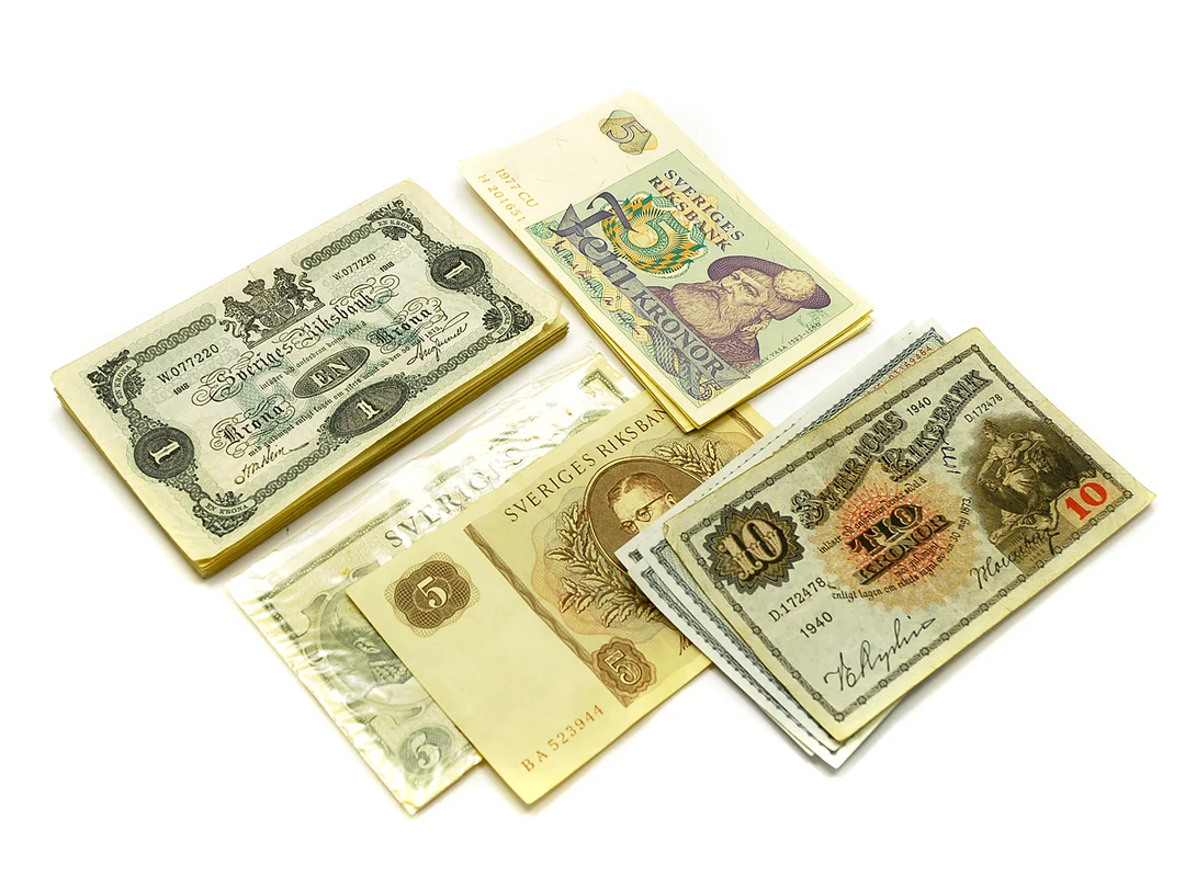SEDLAR, 4 st 10 Kronor, 33 st 5 Kronor, 1 st 1 Krona, 1918-1979, kvalité ca 0-1. — Mynt/Sedel — Kaplans