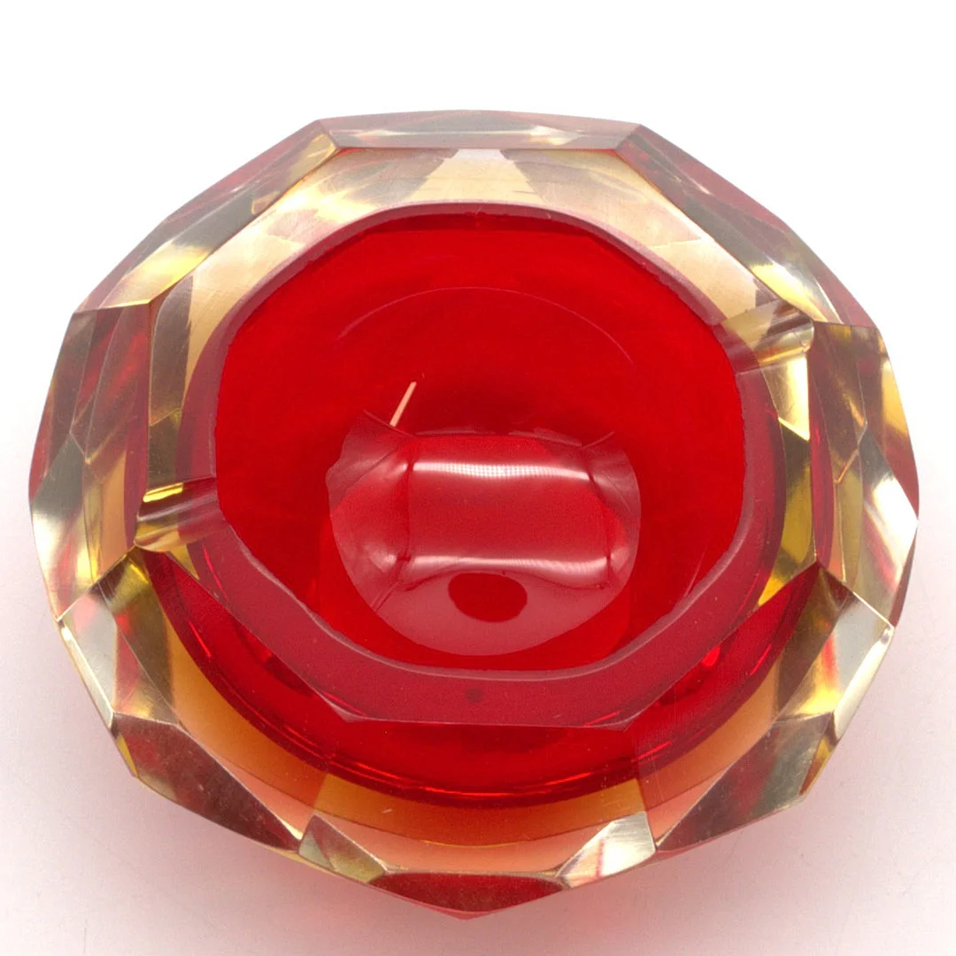 FLAVIO POLI. MURANO GLAS SCHALE, MEHRFACHES STUDIOGLAS, FACETTIERT, ITALIEN, UM 1950. — Art glass — Kunst- und Auktionshaus Kleinhenz
