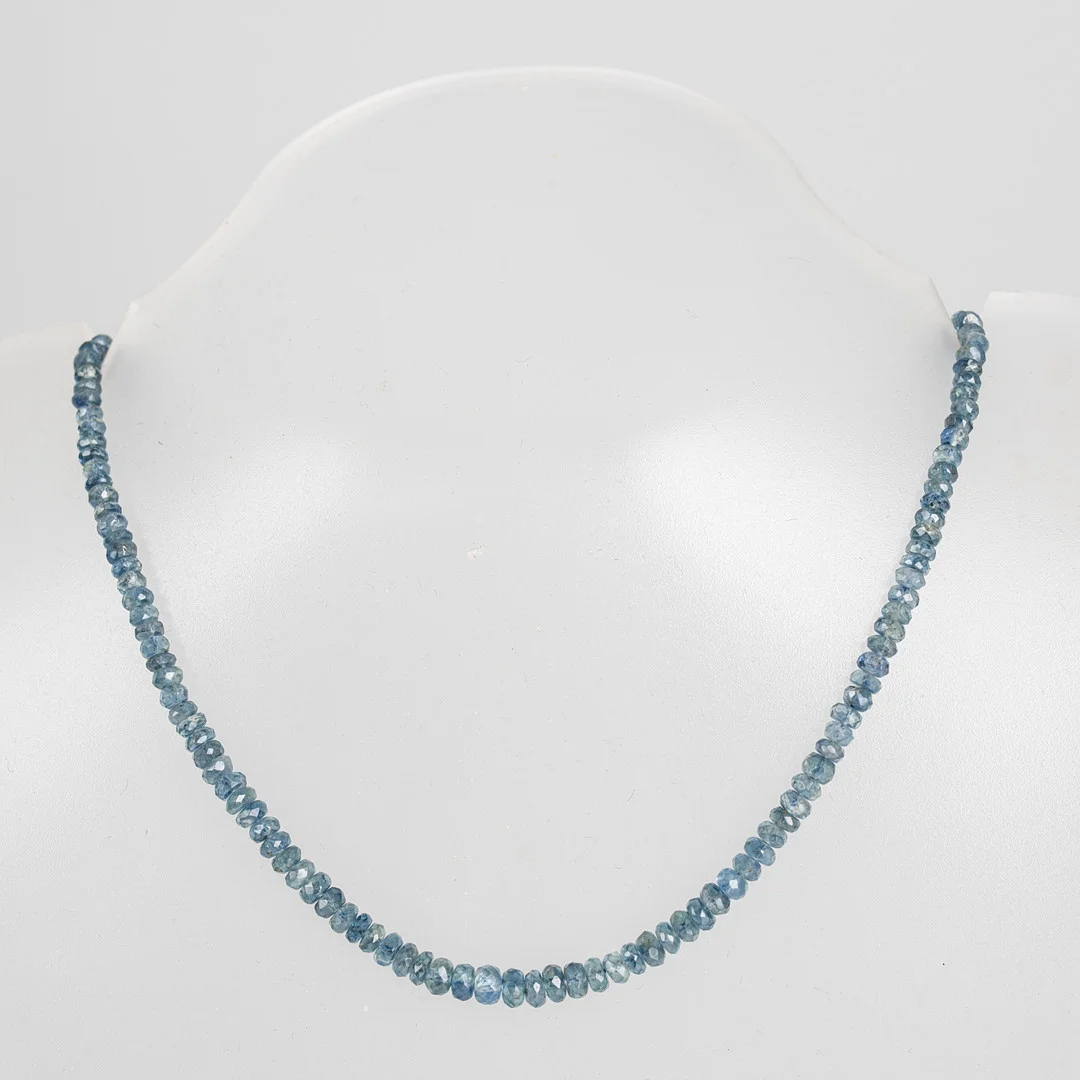 Saphir Halskette. — Necklace — Stockholms Auktionsverk Hamburg