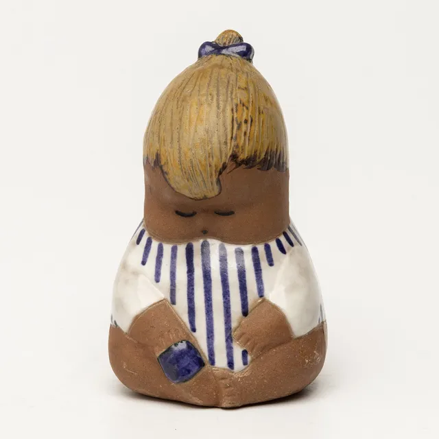 LISA LARSON. Figurin, stengods, "Johanna" ur serien Larsons Ungar, Gustavsberg.