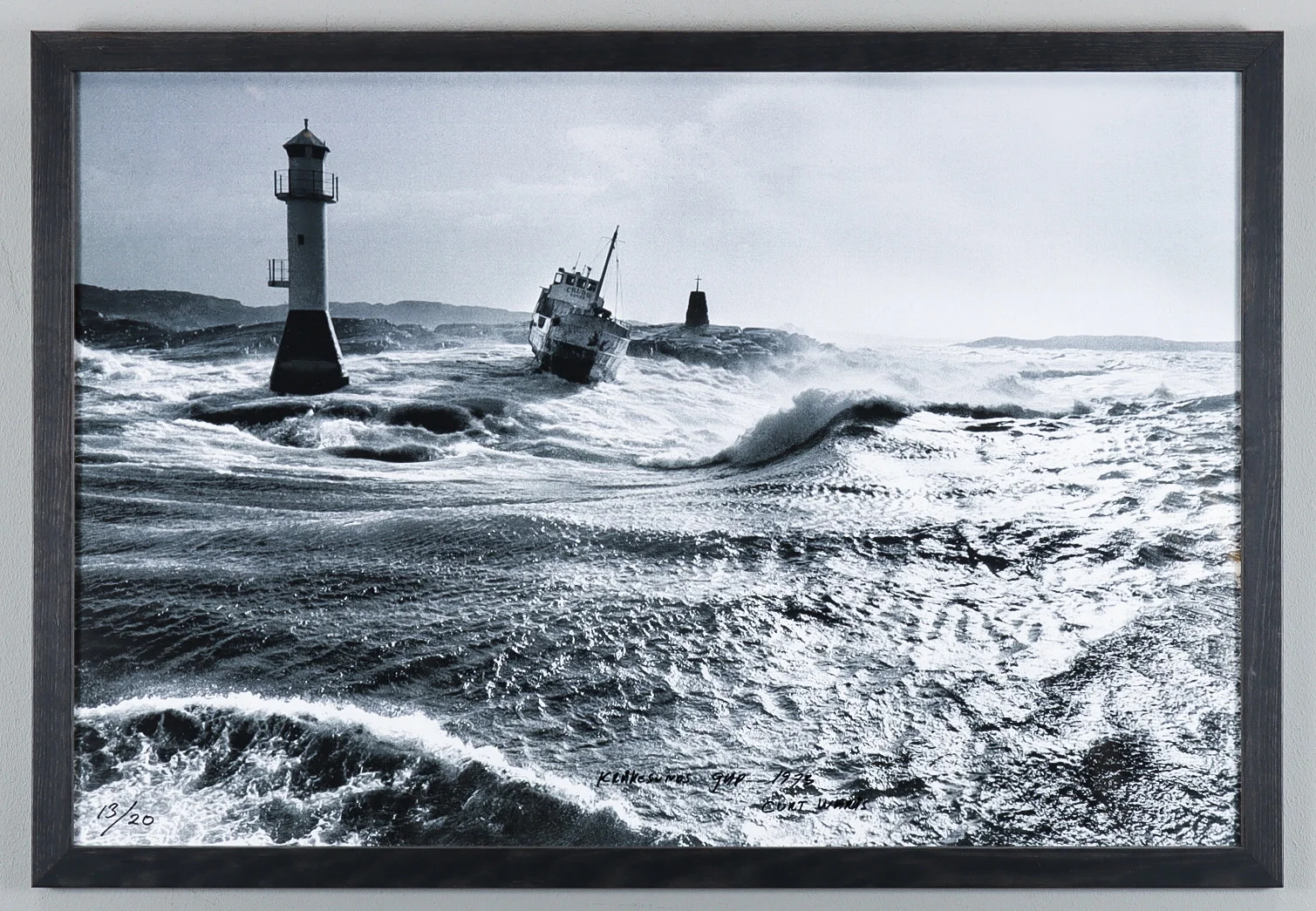 CURT WARÅS. "Kråkesunds gap", Fotografi, signerad och numrerad 13/20. — Photography — Karlstad Hammarö Auktionsverk