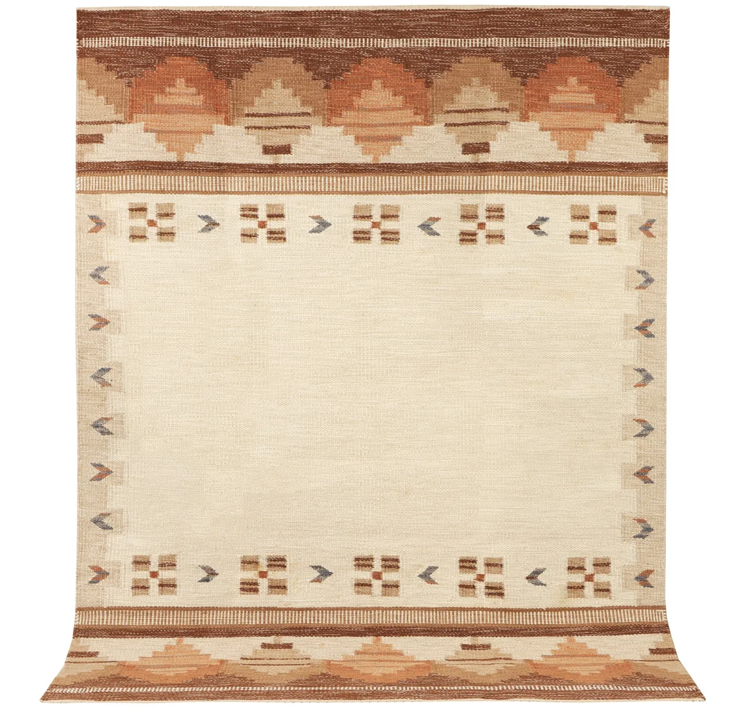 MATTA, röllakan, 232X178 cm. — European Carpets & Textiles — Formstad Auktioner