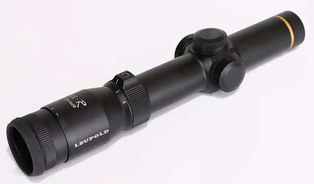 715. KIKARSIKTE, LEUPOLD VX R 1,25-4X20.
