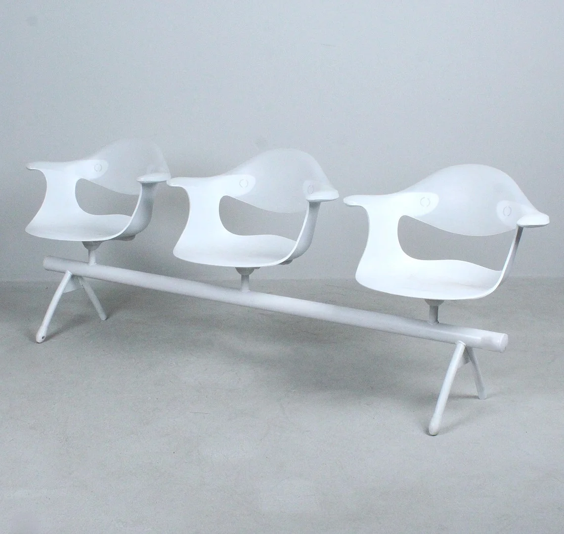 ROSS LOVEGROVE. Driade Aleph. Sitzbank / Dreisitzer, Italien, Entwurf von 1996. — Armchairs & Chairs — Stockholms Auktionsverk Düsseldorf/Neuss