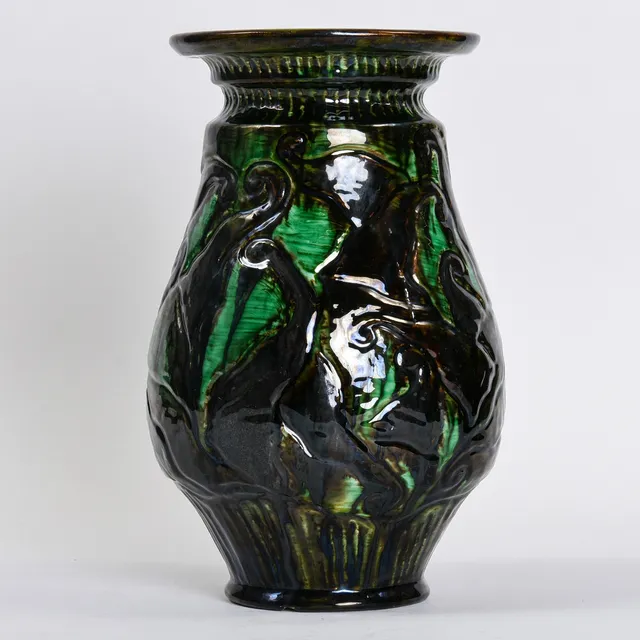 HERMAN A. KÄHLER. Herman A. Kähler, skønvirke vase.