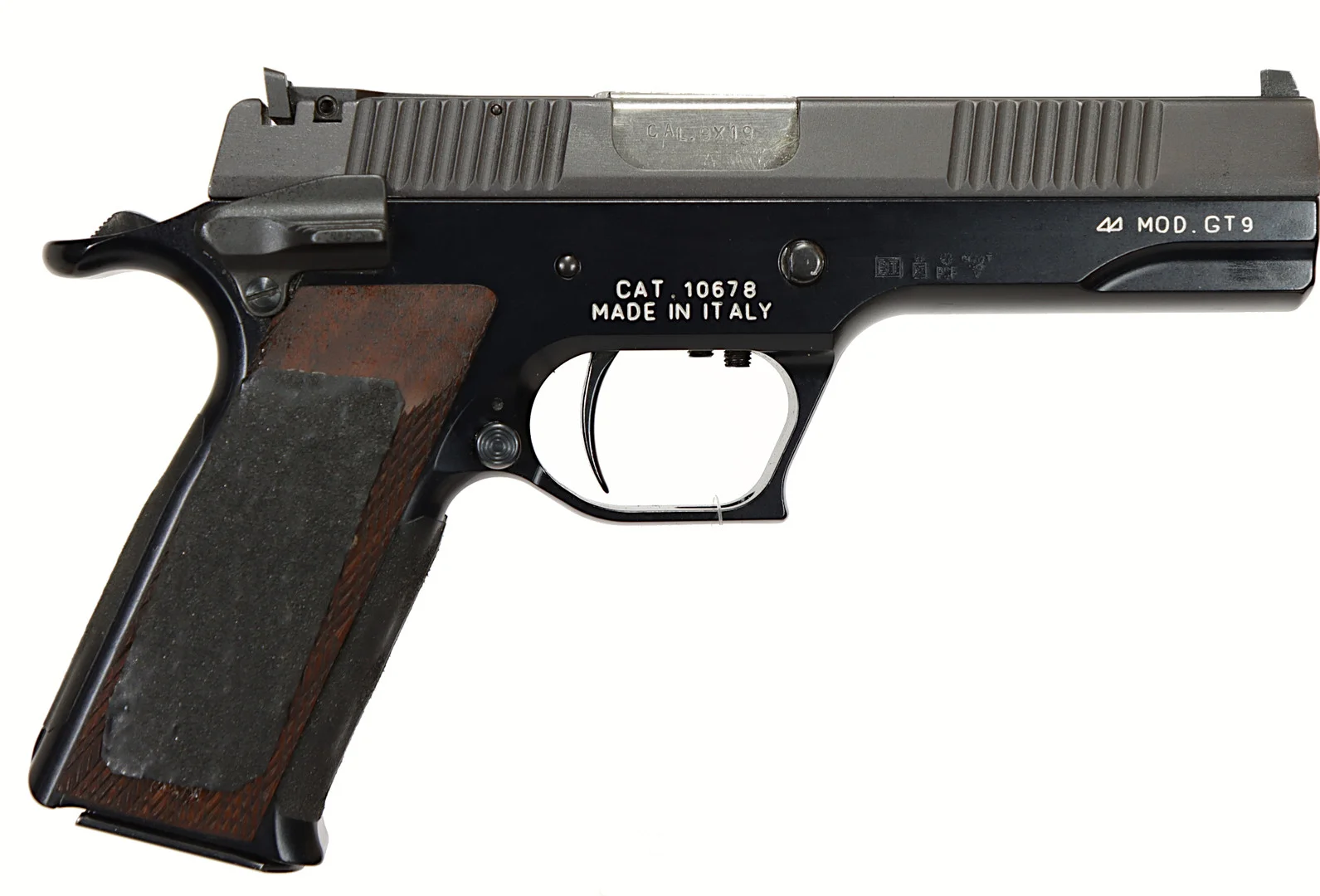 PISTOL, fabrikat Pardini, modell GT9, kaliber 9x19, tillv.nr K00394, se-nr SE2147223. — Pistols — Walter Borg